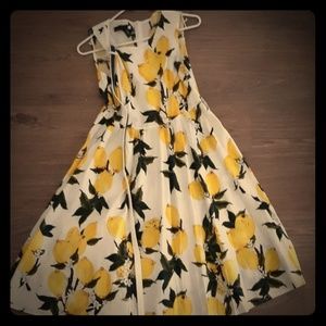 Adorable vintage lemon dress